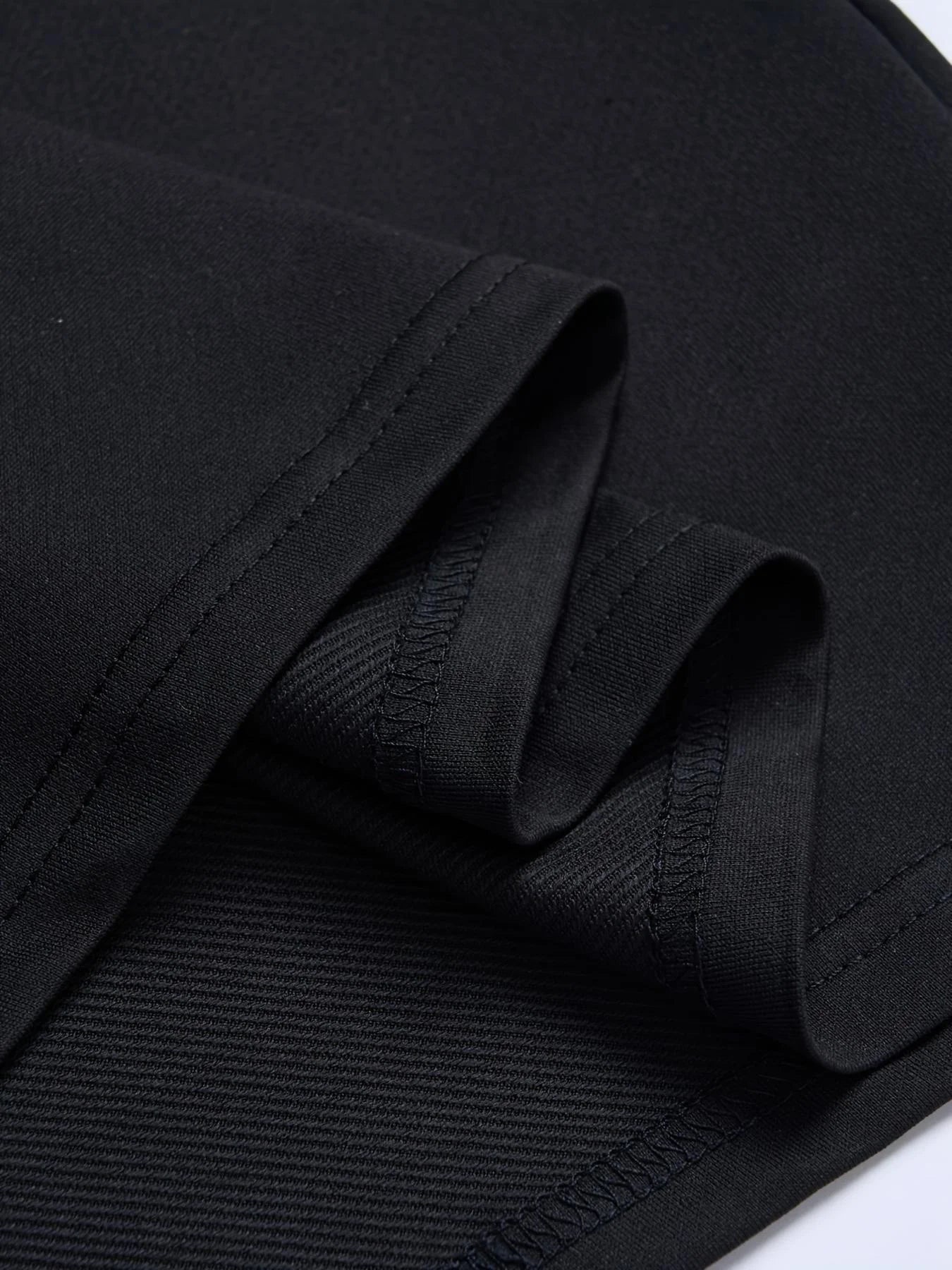 Men's casual round neck T-shirt with unique rabbit skull pattern - the perfect choice for summer