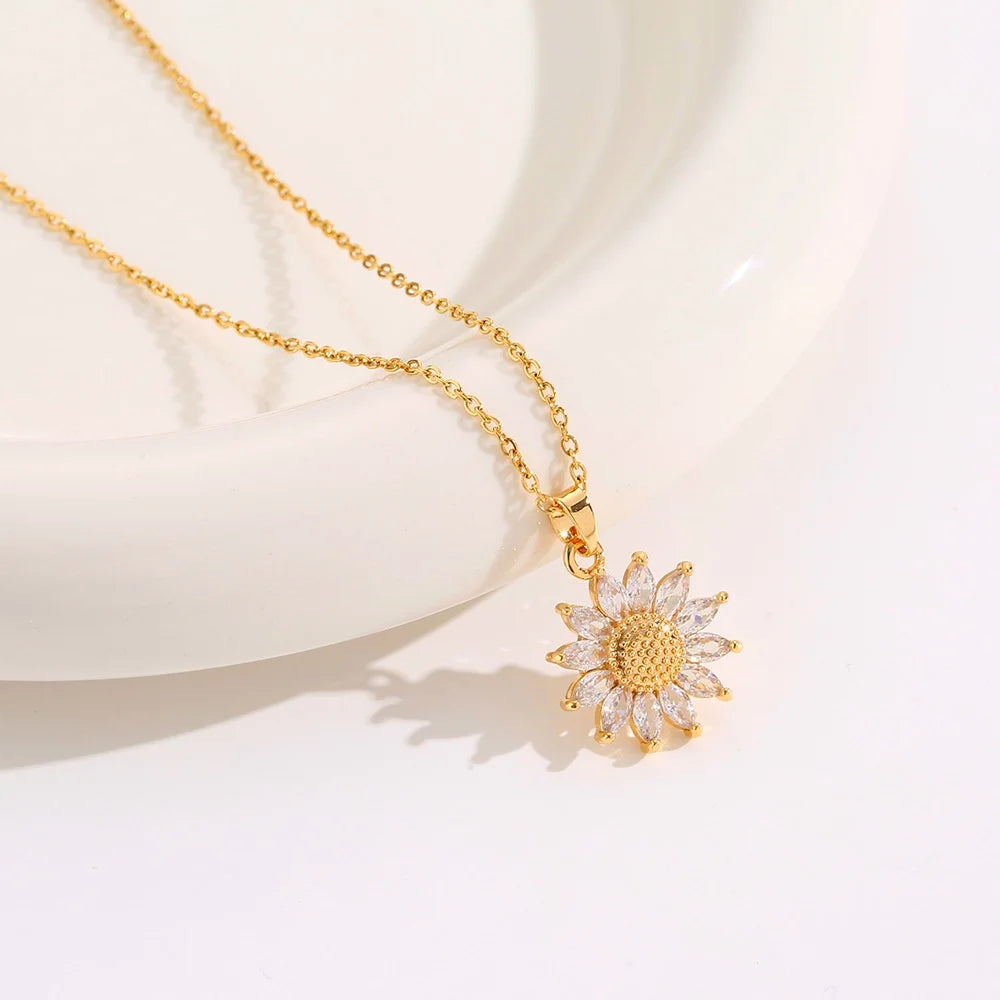 Classic Sunflower Cubic Zirconia Pendant Necklaces For Women Gold Color Alloy Rotate Necklace Daily Jewelry