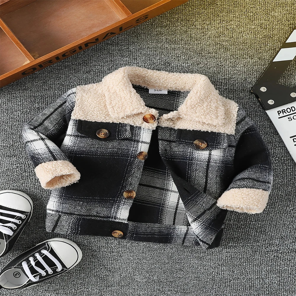 Baby boy fashionable and simple long sleeved plaid patchwork plush jacket for autumn and winter