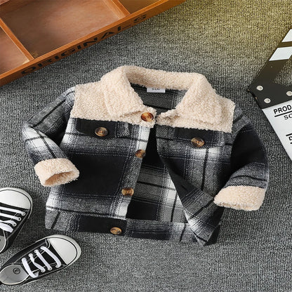 Baby boy fashionable and simple long sleeved plaid patchwork plush jacket for autumn and winter