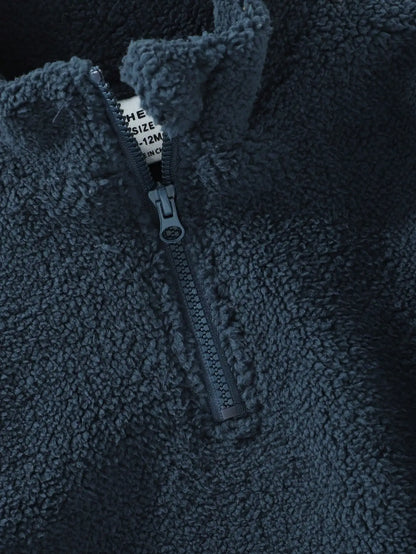 The Military Green Plush Sweatshirt For Baby Boys In Autumn And Winter Is Warm Soft Casual And Comfortable