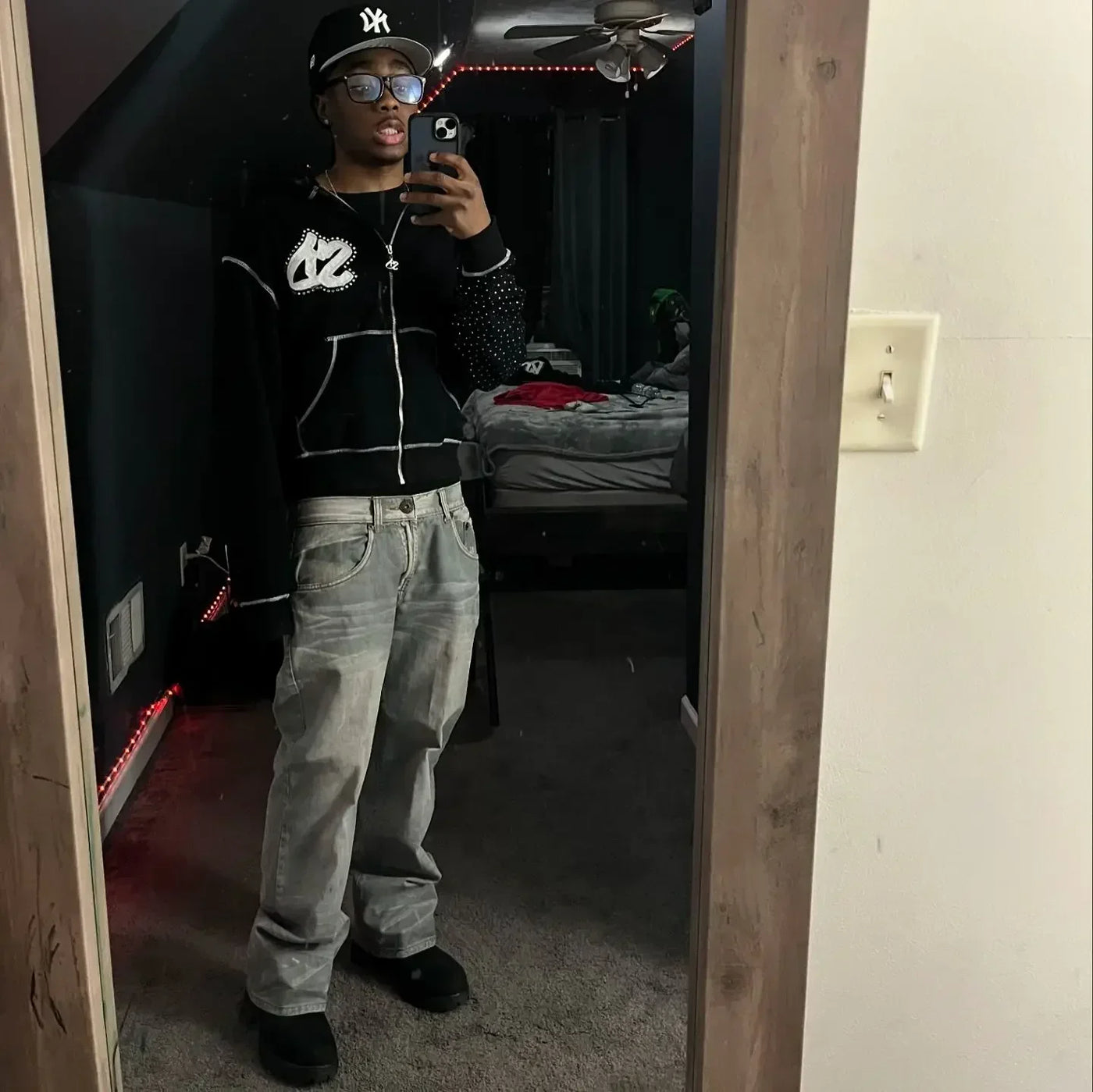 Y2k Streetwear Retro Men Embroidery Personalized Diamond Oversized Hoodie Men Women Harajuku Gothic Casual Sweatshirt