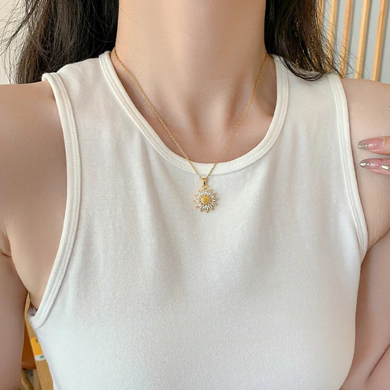 Classic Sunflower Cubic Zirconia Pendant Necklaces For Women Gold Color Alloy Rotate Necklace Daily Jewelry