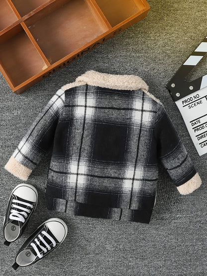 Baby boy fashionable and simple long sleeved plaid patchwork plush jacket for autumn and winter