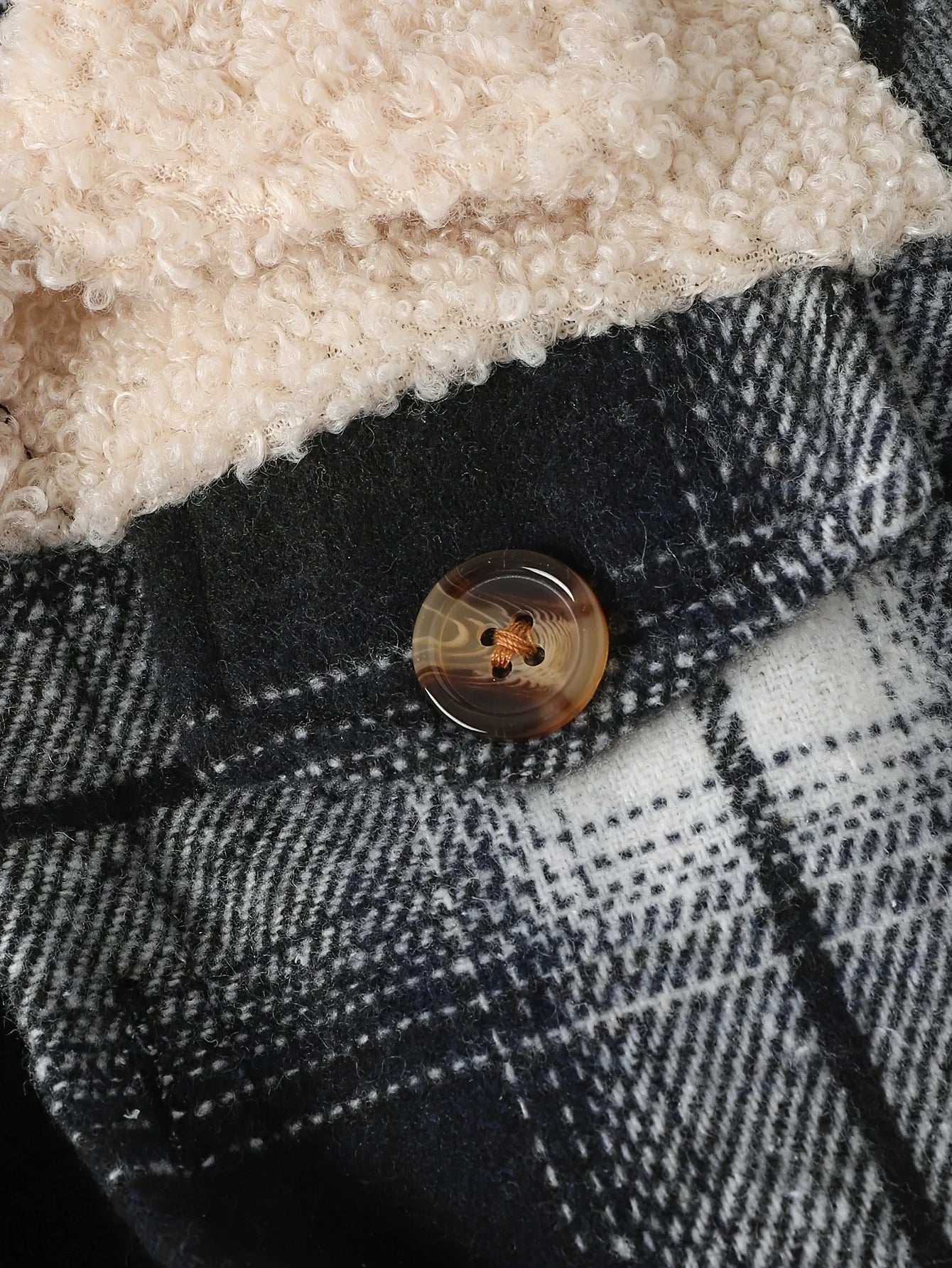 Baby boy fashionable and simple long sleeved plaid patchwork plush jacket for autumn and winter